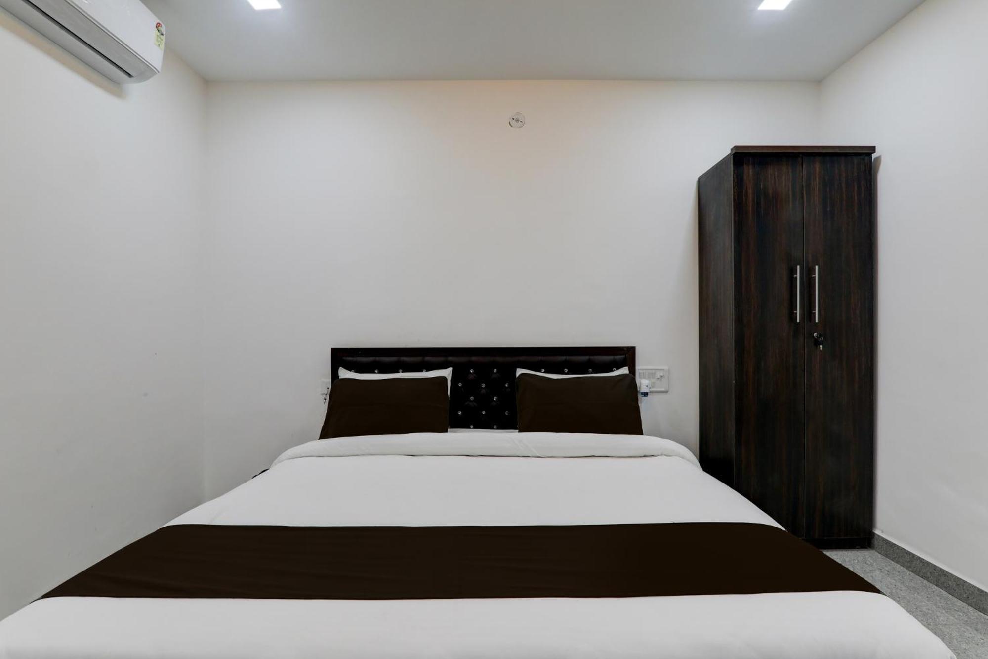 Super Hotel O Flagship Hotel Mk Palace ラクナウ エクステリア 写真