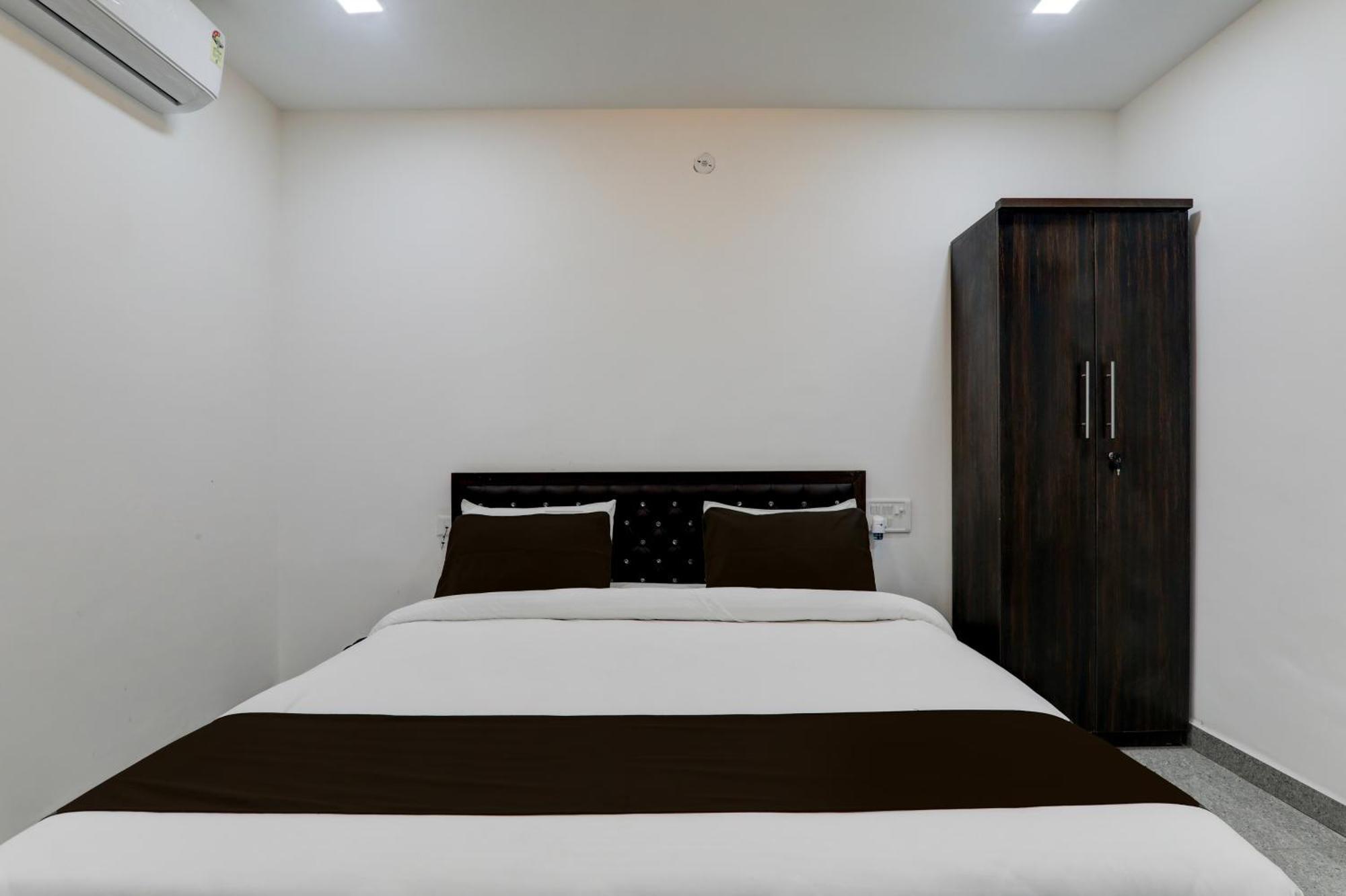 Super Hotel O Flagship Hotel Mk Palace ラクナウ エクステリア 写真