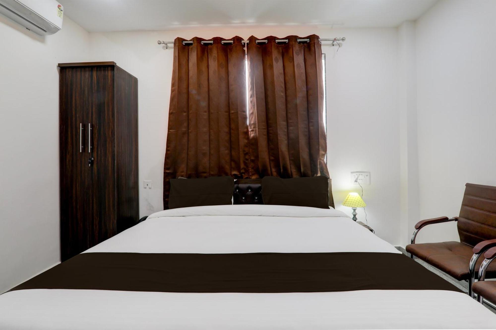 Super Hotel O Flagship Hotel Mk Palace ラクナウ エクステリア 写真