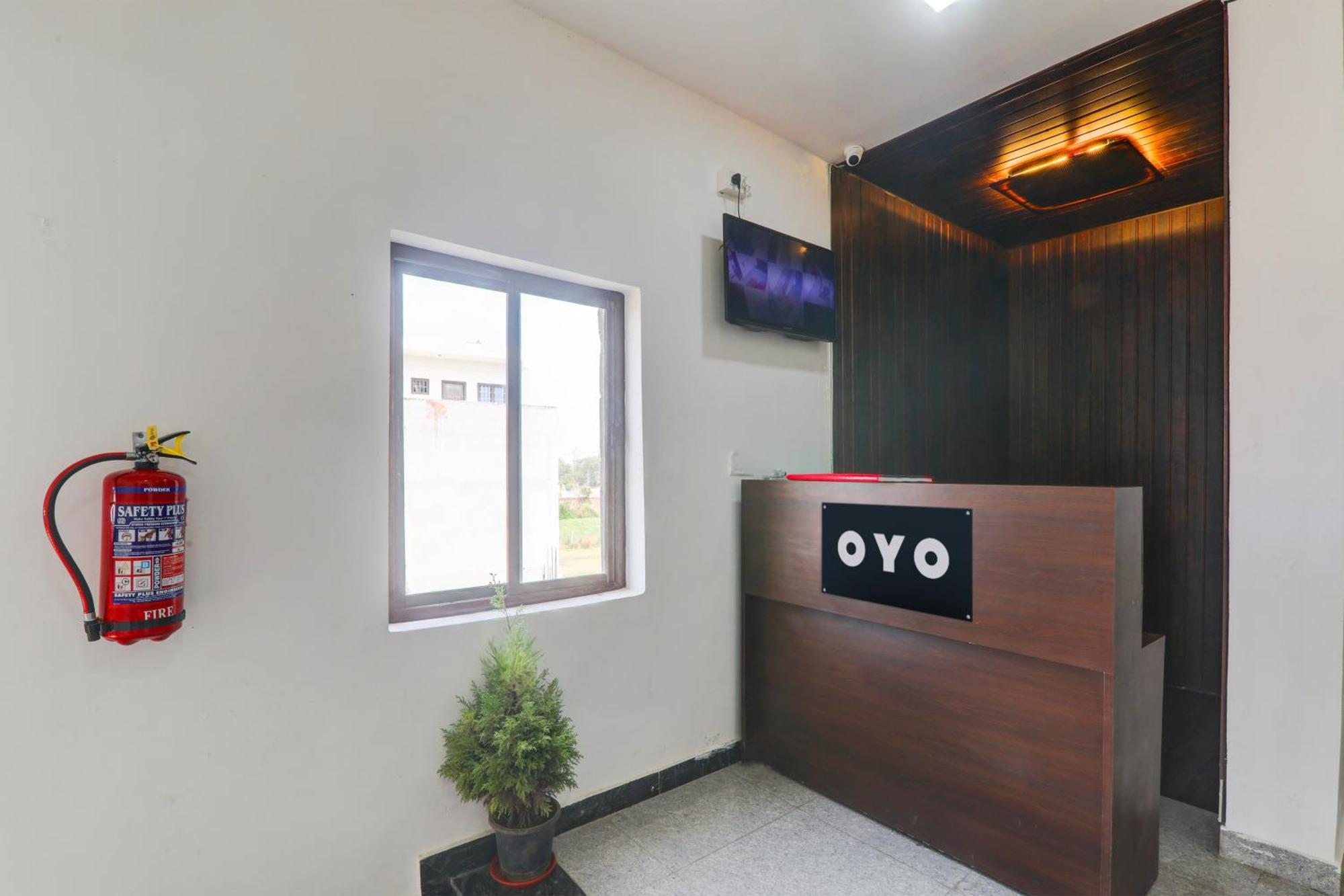 Super Hotel O Flagship Hotel Mk Palace ラクナウ エクステリア 写真